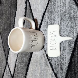 RAE DUNN ARTISAN COLLECTION BY MAGENTA "BLOOM" PLANT SIGN & "YOURS" MUG BUNDLE